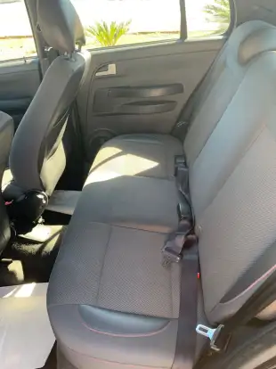 VOLKSWAGEN-FOX-2009