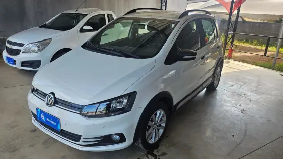 VOLKSWAGEN FOX 1.0 MPI TRACK 12V FLEX 4P MANUAL VOLKSWAGEN FOX 1.0 MPI TRACK 12V FLEX 4P MANUAL