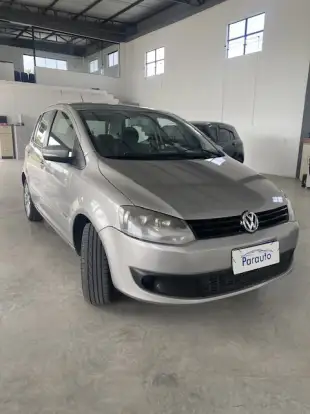 VOLKSWAGEN-FOX-1.6 MI 8V FLEX 4P AUTOMATIZADO VOLKSWAGEN-FOX-2011