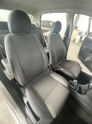 VOLKSWAGEN-FOX-2011