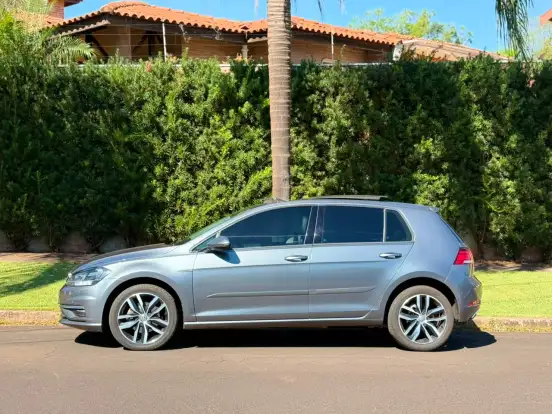 VOLKSWAGEN-GOLF-2018