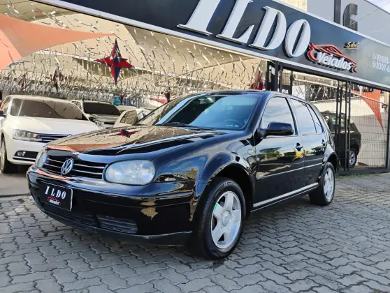VOLKSWAGEN GOLF 1.6 MI FLASH 8V GASOLINA 4P MANUAL VOLKSWAGEN GOLF 1.6 MI FLASH 8V GASOLINA 4P MANUAL