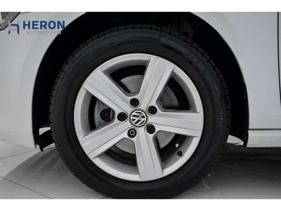 VOLKSWAGEN-GOLF-1.4 TSI HIGHLINE 16V GASOLINA 4P AUTOMÁTICO VOLKSWAGEN-GOLF-2014