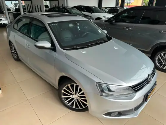 VOLKSWAGEN JETTA 2.0 COMFORTLINE FLEX 4P TIPTRONIC VOLKSWAGEN JETTA 2.0 COMFORTLINE FLEX 4P TIPTRONIC