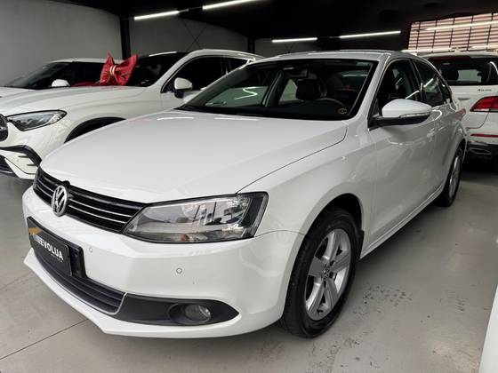 VOLKSWAGEN JETTA 2.0 TSI HIGHLINE 211CV GASOLINA 4P TIPTRONIC