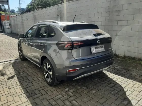 VOLKSWAGEN NIVUS 1.0 200 TSI TOTAL FLEX HIGHLINE AUTOMÁTICO VOLKSWAGEN NIVUS 1.0 200 TSI TOTAL FLEX HIGHLINE AUTOMÁTICO