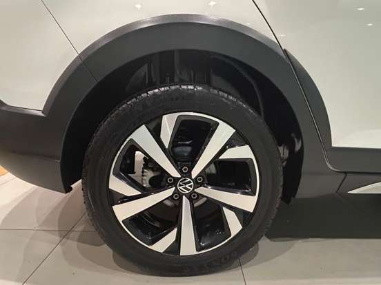 VOLKSWAGEN-NIVUS-1.0 200 TSI TOTAL FLEX HIGHLINE AUTOMÁTICO VOLKSWAGEN-NIVUS-2023