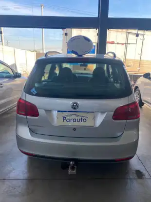 VOLKSWAGEN-SPACEFOX-2012