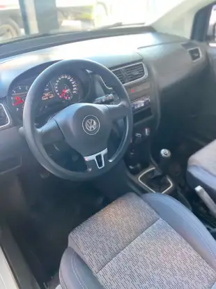 VOLKSWAGEN-SPACEFOX-2012