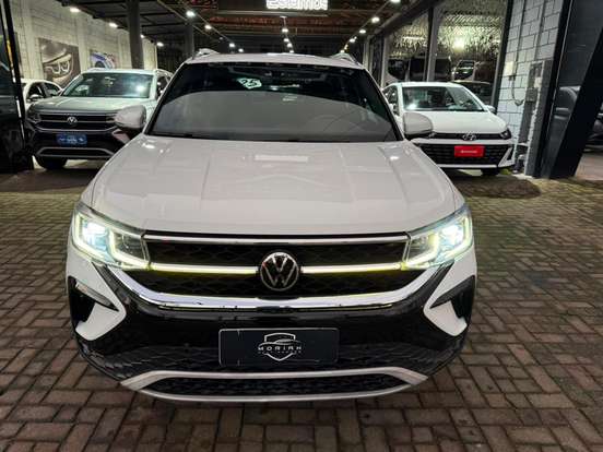 VOLKSWAGEN-TAOS-2021
