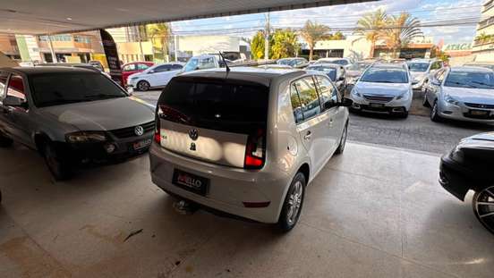 VOLKSWAGEN-UP-2018
