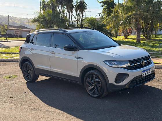 VOLKSWAGEN T-CROSS 1.4 250 TSI TOTAL FLEX HIGHLINE AUTOMÁTICO