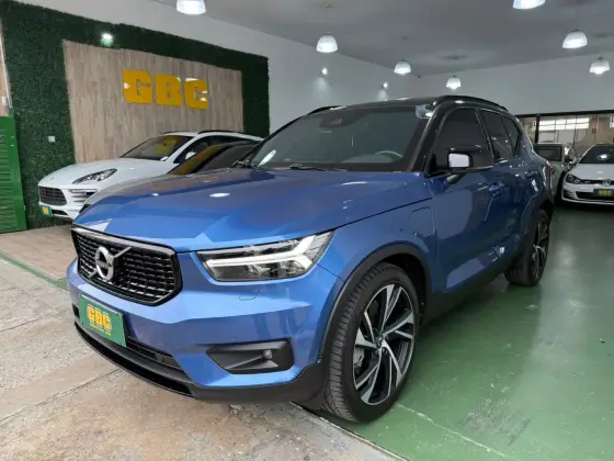 VOLVO XC40 1.5 T5 RECHARGE R-DESIGN GEARTRONIC VOLVO XC40 1.5 T5 RECHARGE R-DESIGN GEARTRONIC