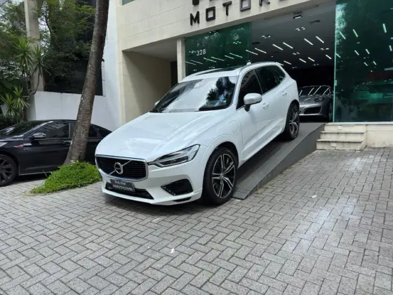 VOLVO XC60 2.0 T8 HYBRID R-DESIGN AWD GEARTRONIC VOLVO XC60 2.0 T8 HYBRID R-DESIGN AWD GEARTRONIC