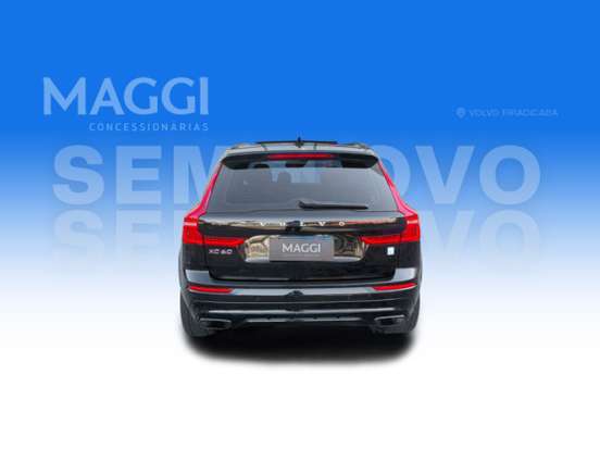 VOLVO-XC60-2021