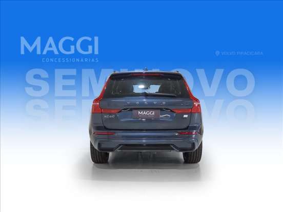 VOLVO-XC60-2023