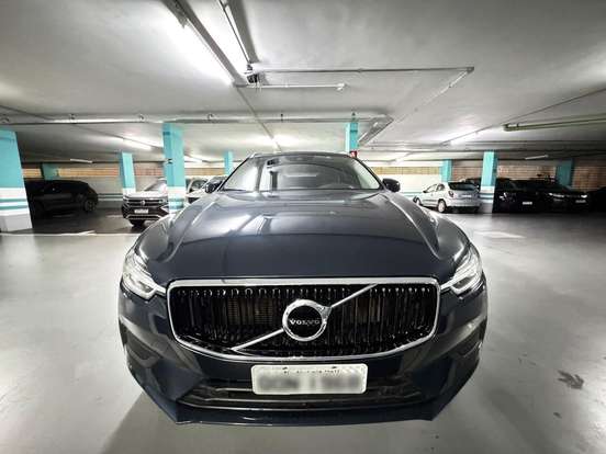 VOLVO-XC60-2.0 T5 GASOLINA MOMENTUM AWD GEARTRONIC VOLVO-XC60-2018