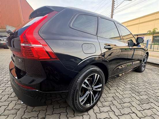 VOLVO-XC60-2.0 T5 GASOLINA MOMENTUM AWD GEARTRONIC VOLVO-XC60-2017