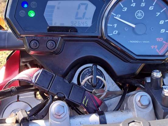 YAMAHA-FAZER 250IE LIMITED EDITION YAMAHA-FAZER 250IE LIMITED EDITION-2011