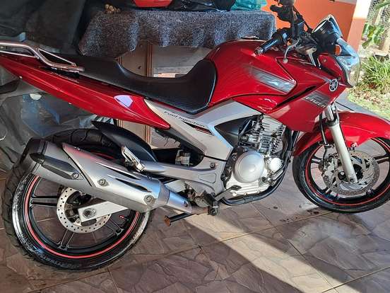 YAMAHA-FAZER 250IE LIMITED EDITION YAMAHA-FAZER 250IE LIMITED EDITION-2011