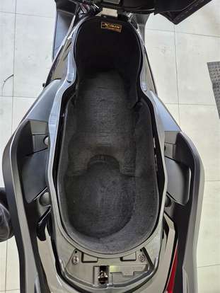 YAMAHA-XMAX 250 CONNECTED ABS-2025