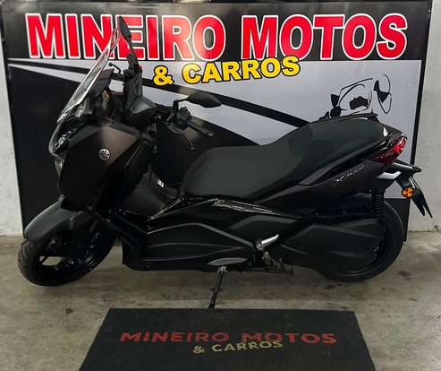 YAMAHA-XMAX 300 CONNECTED ABS-2025