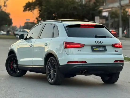 AUDI-Q3-2014
