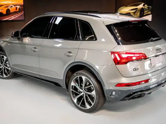 AUDI-Q5-2.0 45 TFSI GASOLINA S LINE BLACK QUATTRO S TRONIC AUDI-Q5-2024