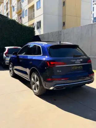AUDI-Q5-2022