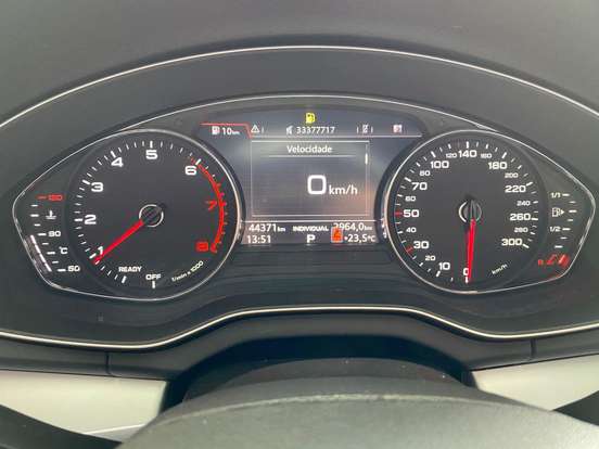 AUDI-Q5-2019