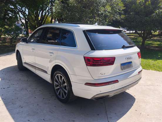 AUDI-Q7-3.0 TFSI AMBIENTE V6 24V GASOLINA 4P TIPTRONIC AUDI-Q7-2016