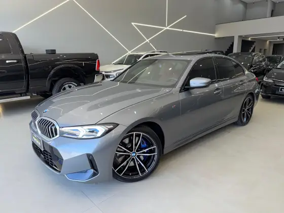 BMW 320i 2.0 16V TURBO FLEX M SPORT AUTOMÁTICO BMW 320i 2.0 16V TURBO FLEX M SPORT AUTOMÁTICO