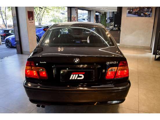 BMW-320i-2.2 24V GASOLINA 4P AUTOMÁTICO BMW-320i-2003