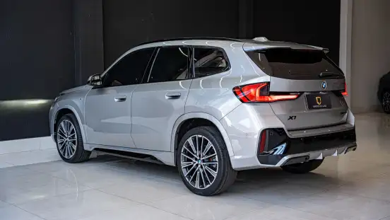 BMW-X1-2023