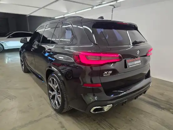 BMW-X5-3.0 I6 TURBO HÍBRIDO XDRIVE45E M SPORT AUTOMÁTICO BMW-X5-2021