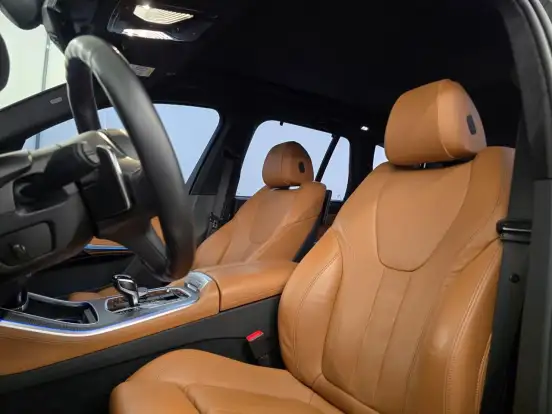 BMW-X5-2021