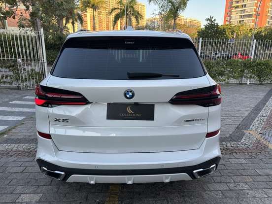 BMW-X5-3.0 I6 TURBO HÍBRIDO XDRIVE50E M SPORT AUTOMÁTICO BMW-X5-2023