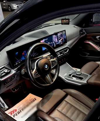 BMW-320i-2023