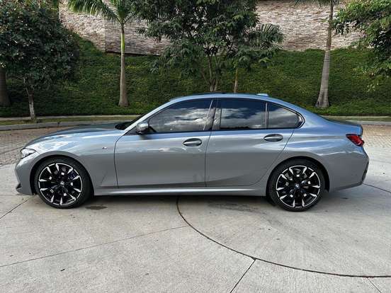 BMW-320i-2025