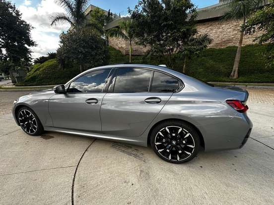 BMW-320i-2025