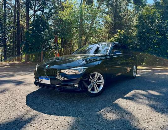 BMW-320i-2017