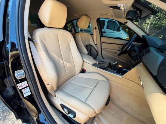 BMW-320i-2.0 SPORT 16V TURBO ACTIVE FLEX 4P AUTOMÁTICO BMW-320i-2017