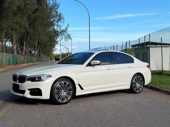 BMW-530e-2.0 16V TWINPOWER HÍBRIDO M SPORT AUTOMÁTICO BMW-530e-2020