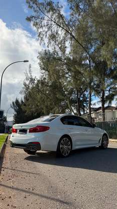 BMW-530e-2020