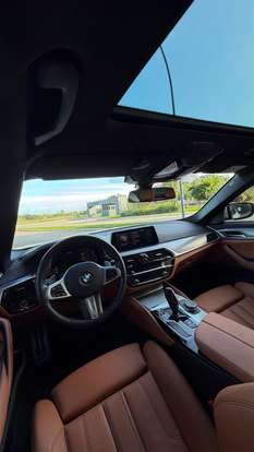 BMW-530e-2020