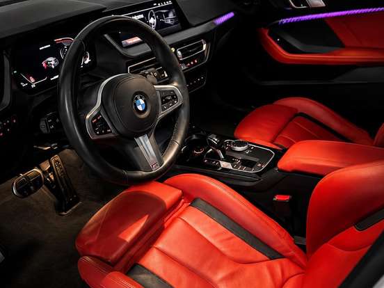 BMW-M 135i-2.0 16V TURBO GASOLINA XDRIVE AUTOMÁTICO BMW-M 135i-2020