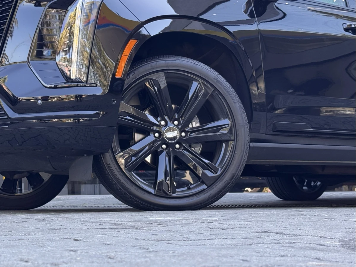 Cadillac Escalade — foto 7
