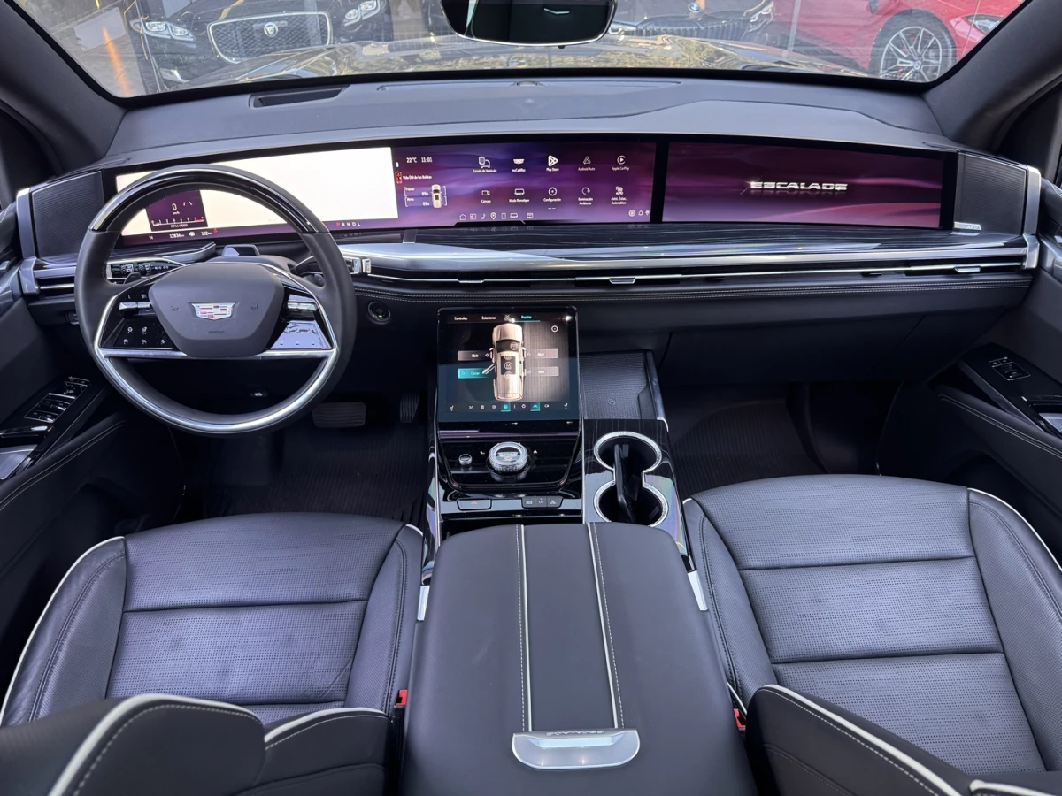 Cadillac Escalade — foto 12