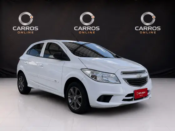 CHEVROLET ONIX 1.0 MPFI LT 8V FLEX 4P MANUAL CHEVROLET ONIX 1.0 MPFI LT 8V FLEX 4P MANUAL