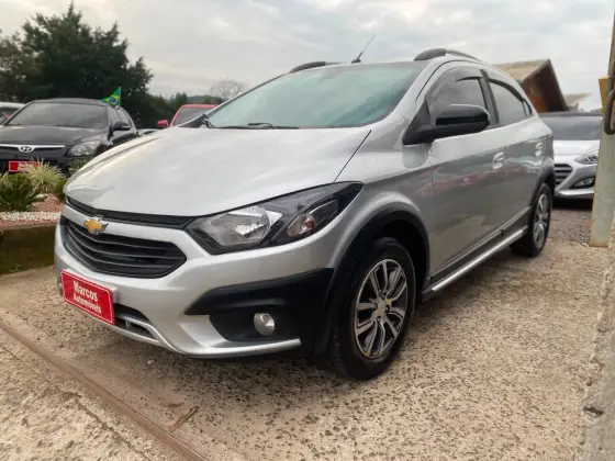 CHEVROLET ONIX 1.4 MPFI ACTIV 8V FLEX 4P MANUAL CHEVROLET ONIX 1.4 MPFI ACTIV 8V FLEX 4P MANUAL